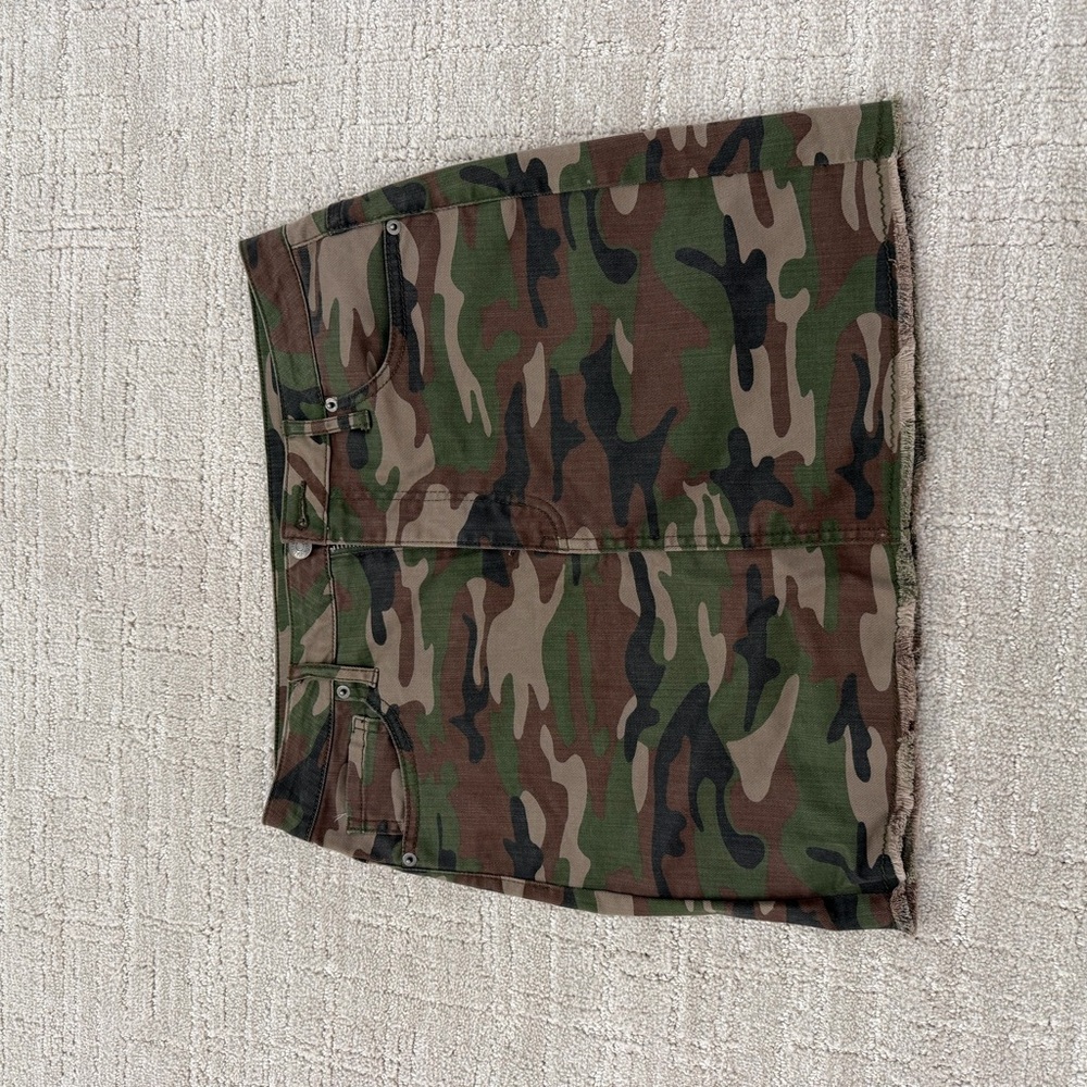 Forever 21 Camo-Trim Mini Skirt in Tan and Green